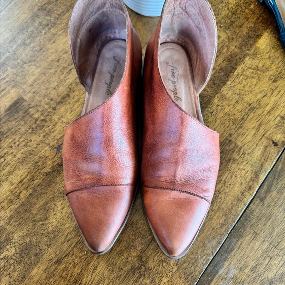 Royale Flat Tan Leather Loafers - Picture 2 of 6